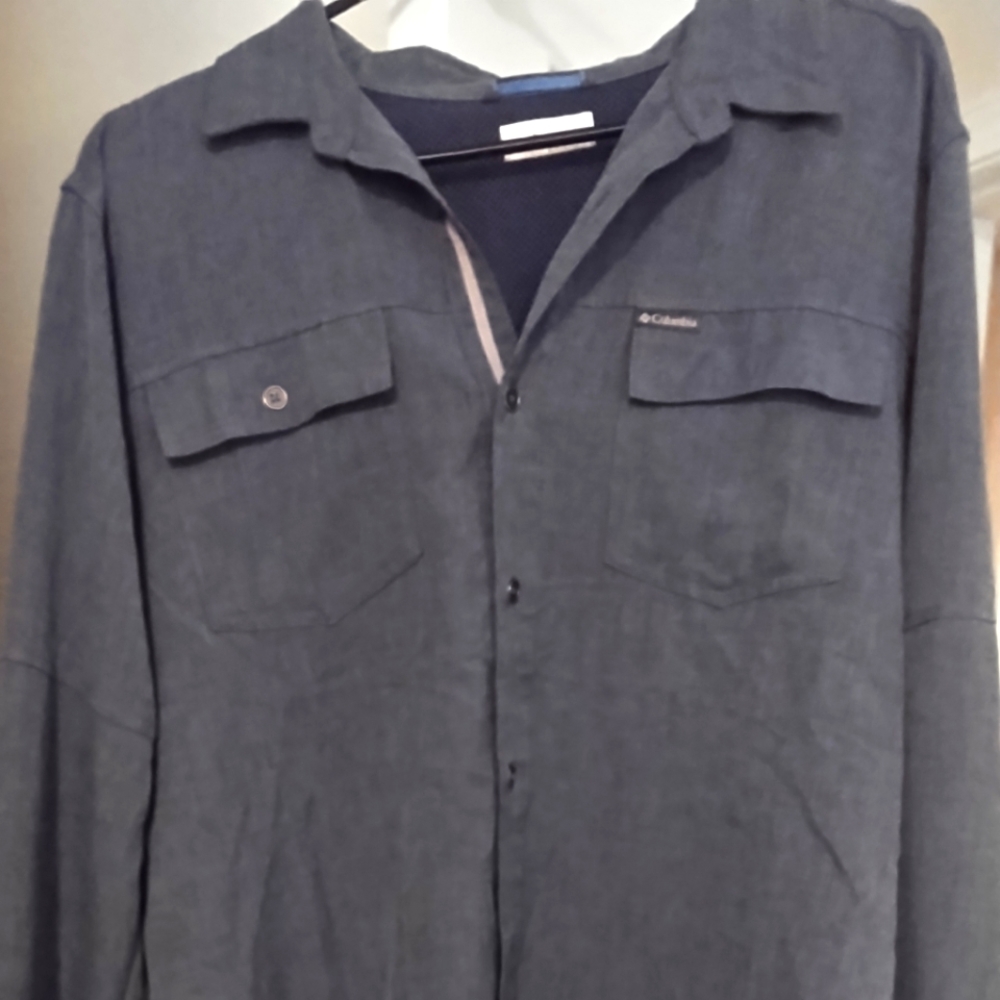 Long sleeve Columbia dress shirt